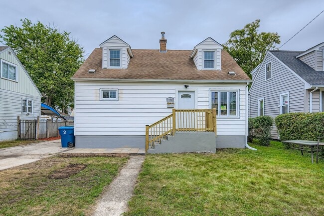 Photo - 14827 Kenneth Ave