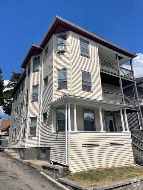 Building Photo - 7 Wyman St Unit 3 Rental