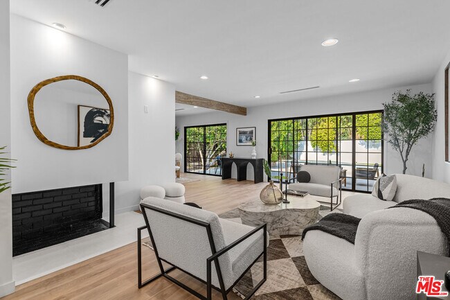 Photo - 16517 Hartsook St Casa