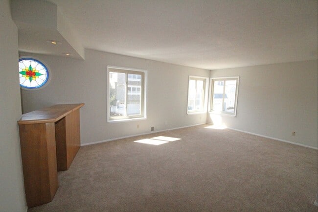 Photo - 3 Bedroom + 3 Bathroom Unit | Oxnard Shores | Unfurnished
