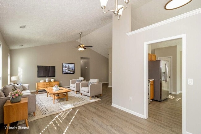 Photo - 309 Johnny Ln