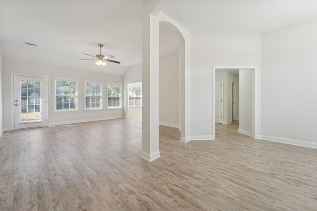 Photo - MOVE-IN READY! (Pet Friendly)