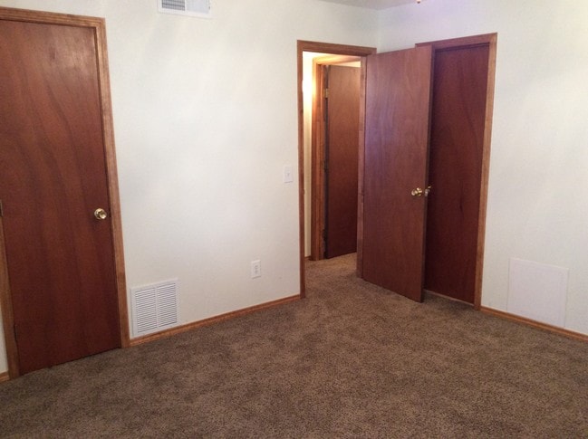 Photo - Chevy Chase Apartments