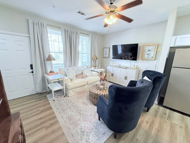 Photo - 3BR/3BA For Rent