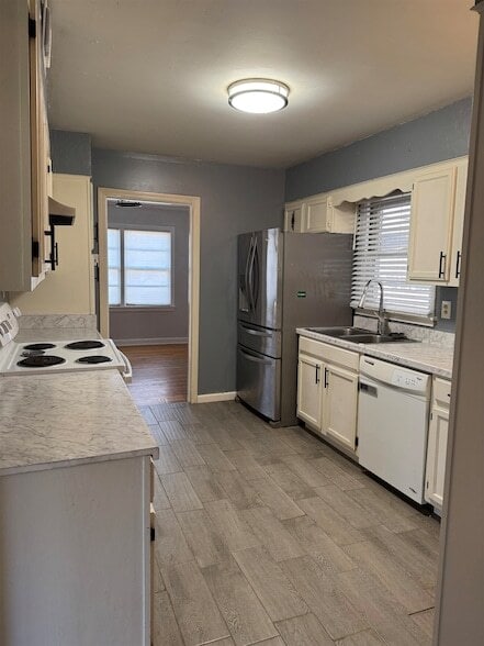 Photo - 4973 Greenway Rd