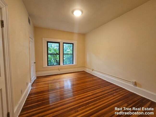 Photo - 1463 Beacon St Unit 23