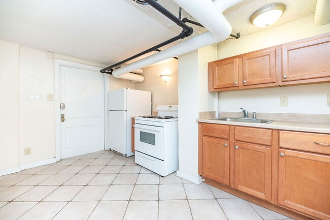 Photo - 2802 Digby Ave Unit 9