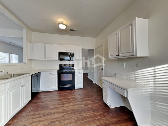 Photo - 100 Grayhawk Way