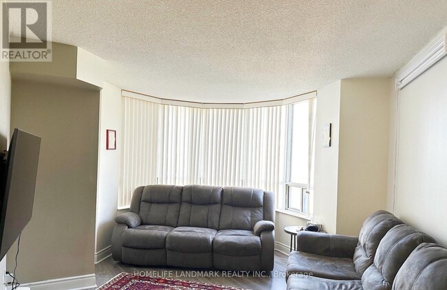 Photo - 15 Northtown Way Unit 822