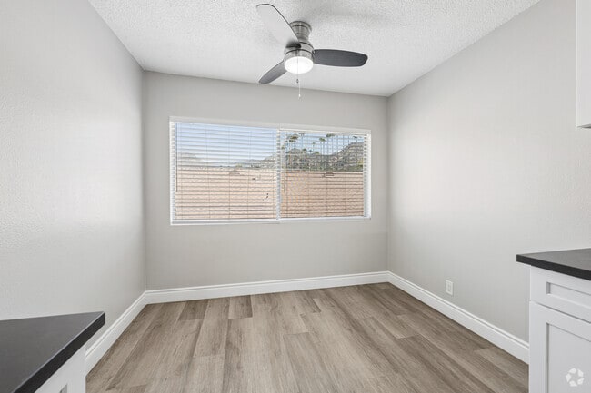 2BR, 1BA - 865SF - Dining Room
