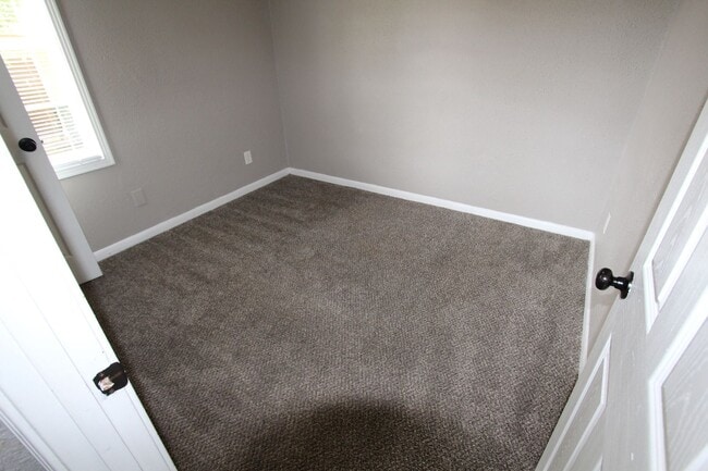 Photo - Charming home with 3 beds 1 bath near TO Fuller State Park
