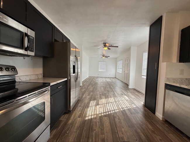 Photo - 3422 E Taylor St