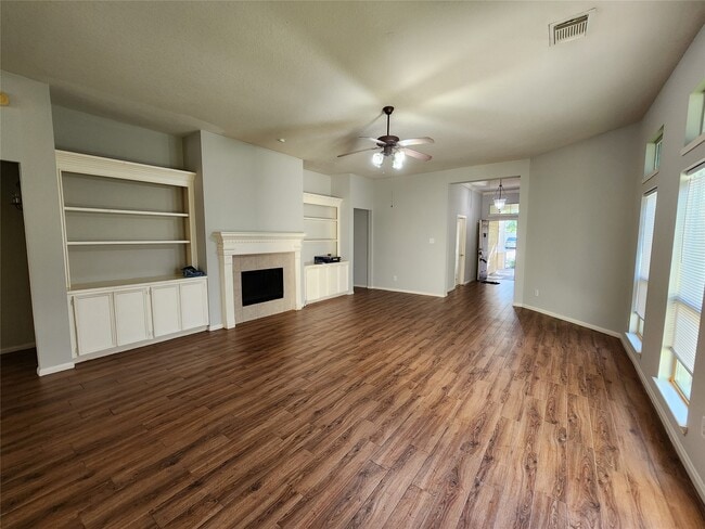 Photo - 1011 Lexington Green Dr