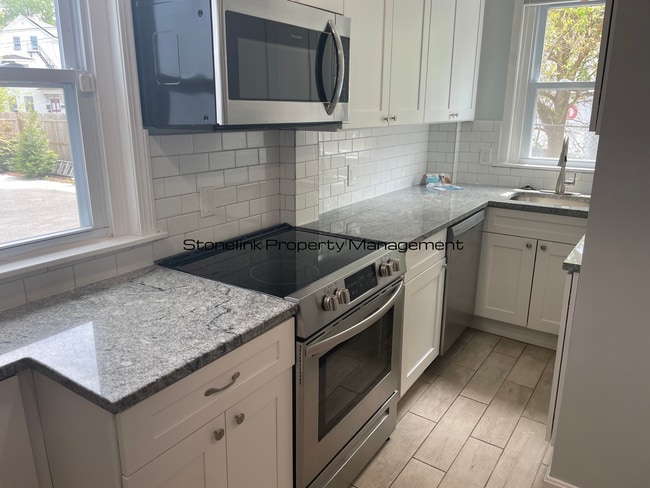 Photo - 340 Smith St Unit 1