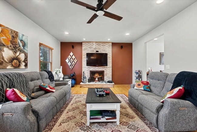 Photo - 11804 Long Run Dr