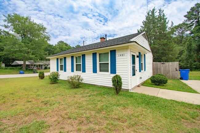Photo - 1401 Thelbert Dr