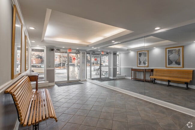 Main Lobby - Chevy Chase Tower