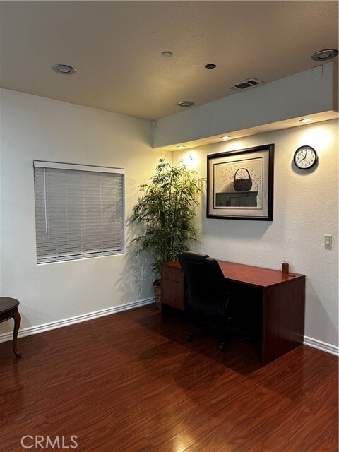 Photo - 300 Lampman Way