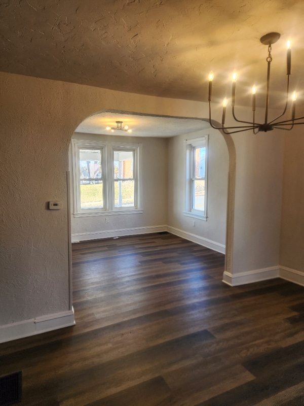 Photo - 145 N Main St