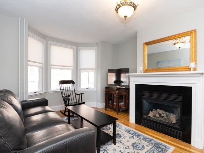 Photo - 45 Old Harbor St