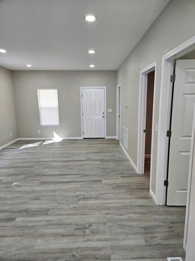 Photo - 1334 Delaware Ave