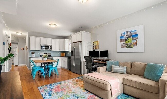 995 Dorchester Ave Unit 2