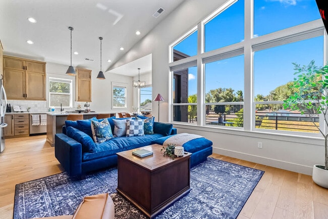 6389 W Bluebird Ln Unit SI ID1638217P