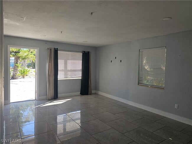 Photo - 2828 Central Ave