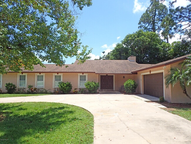 Photo - 525 Hidden Creek Dr