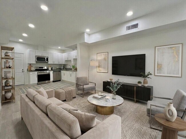 Building Photo - 1409 N Hobart Blvd Unit 101