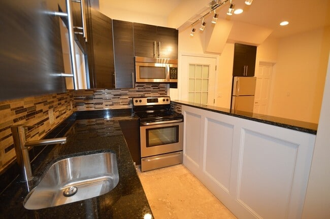1801 Beacon St Unit 4