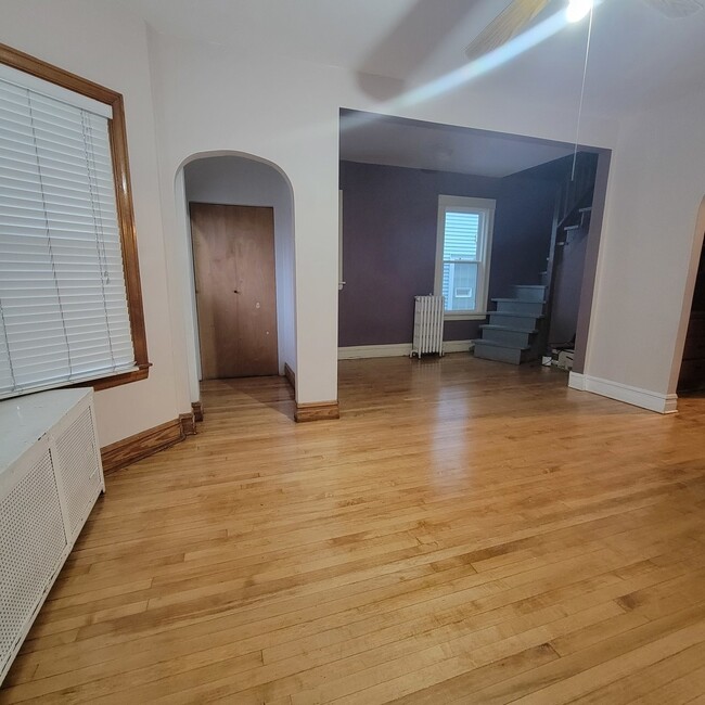 Entrance - 2053 N Lorel Ave Unit 1