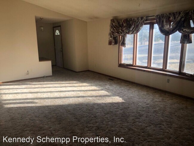 Photo - 3 br, 2.5 bath House - 333 Cravens