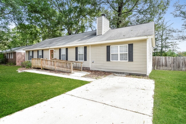 Photo - 419 Old Plantation Dr