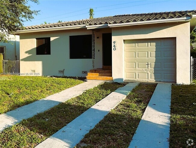 Building Photo - 940 NW 47th St Rental
