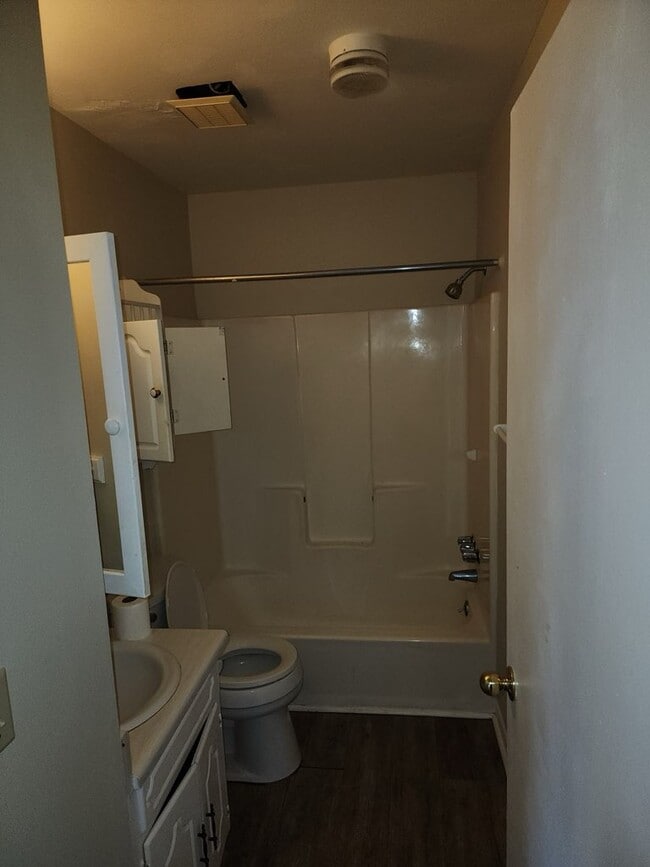 Photo - 115 Morningside Dr