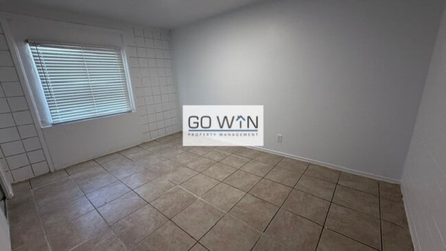Photo - 2018 W Cactus Rd Unidad A