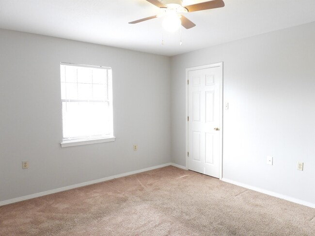 Photo - 119 Magnolia Dr