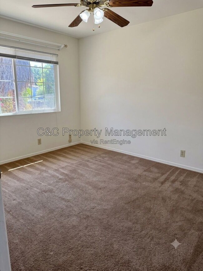 Photo - 42625 Jefferson St