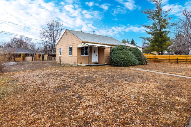 Photo - 981 Lansing St