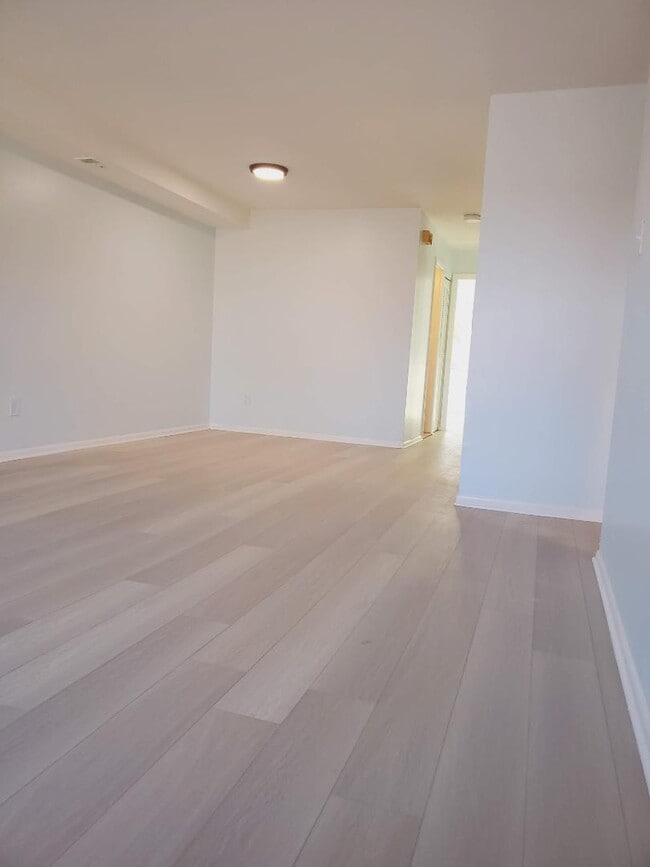 Photo - 2702 Island Ave