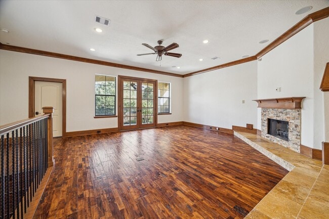 Photo - 3614 Lancashire St