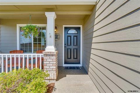 Photo - 537 SE Oak Grove Ave