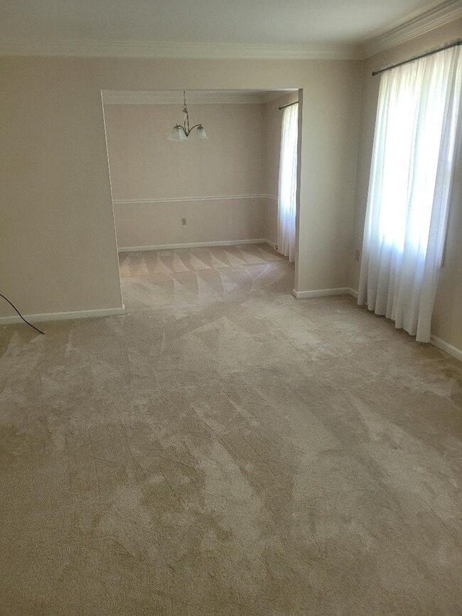 Photo - 250 Talsman Dr Unit Talsman