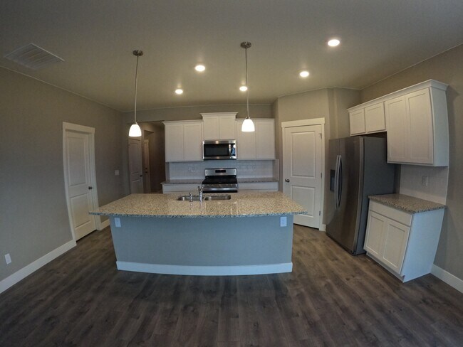 Photo - 1938 Raindrop Dr