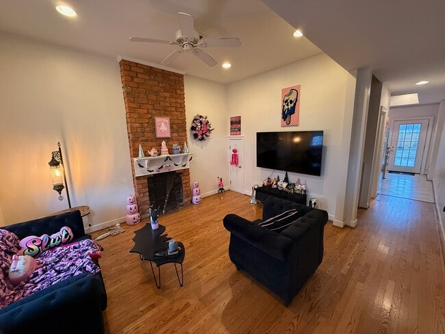 Photo - 1513 W Cary St