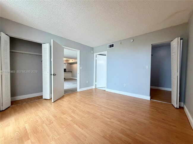 Photo - 2075 SW 122nd Ave Unidad 209