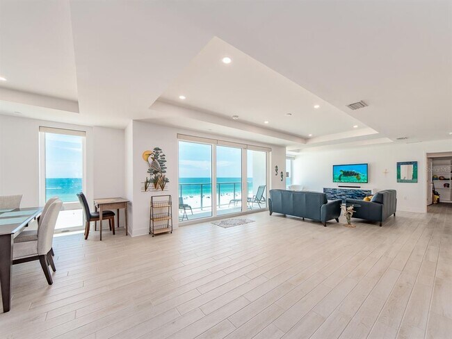 15 Avalon St Unit 701