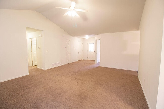 Photo - 1424 Bodie Dr