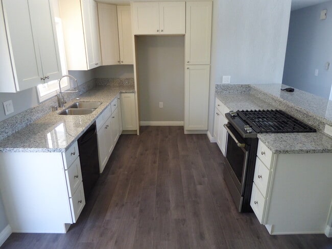 Photo - 15052 Rice Cir